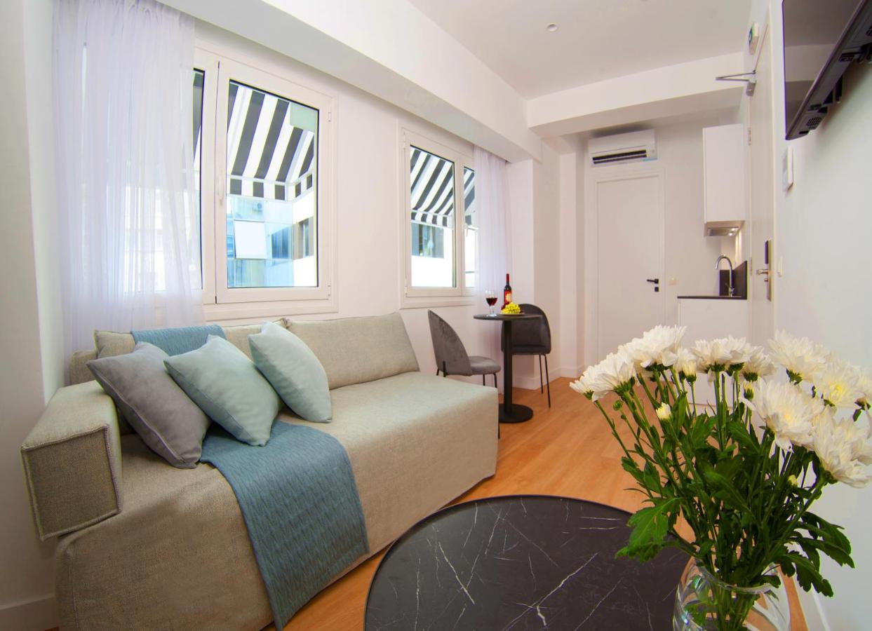 Phaedrus Living Executive Kriel Suites 101 Athena Bagian luar foto